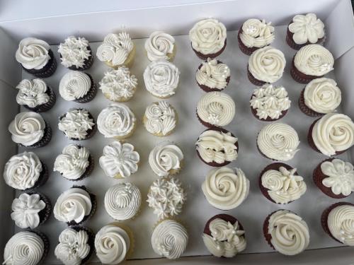 Mini Bridal Cupcakes